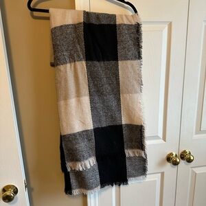 Oversized Plaid Scarf